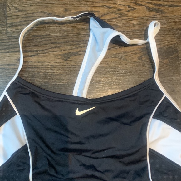Tankini top with built in bra -Nike - Picture 3 of 3
